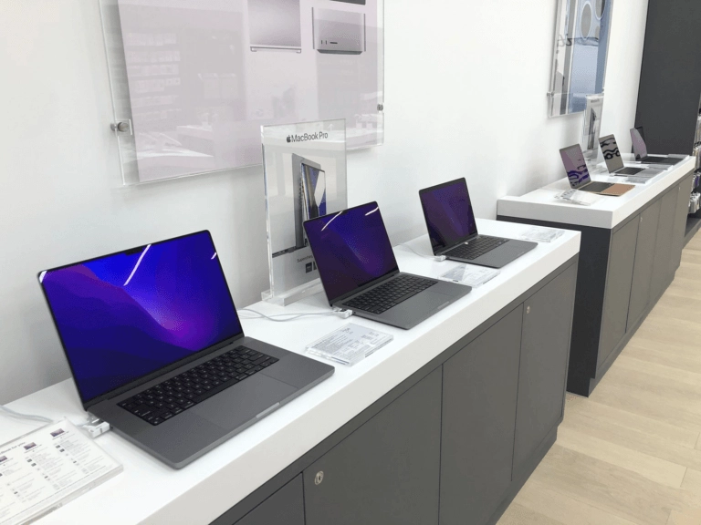 Laptops gesichert durch InVue