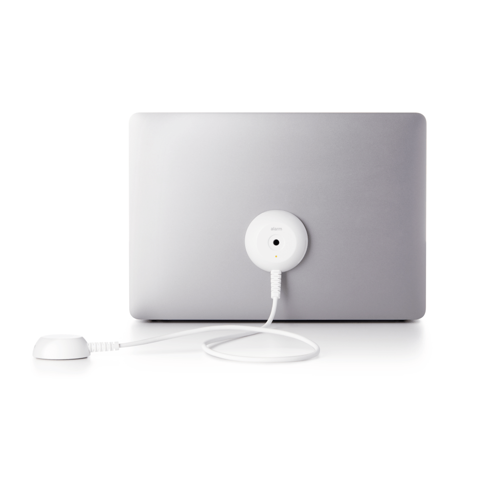 Weiß Laptop AOP an einem silbernen Laptop