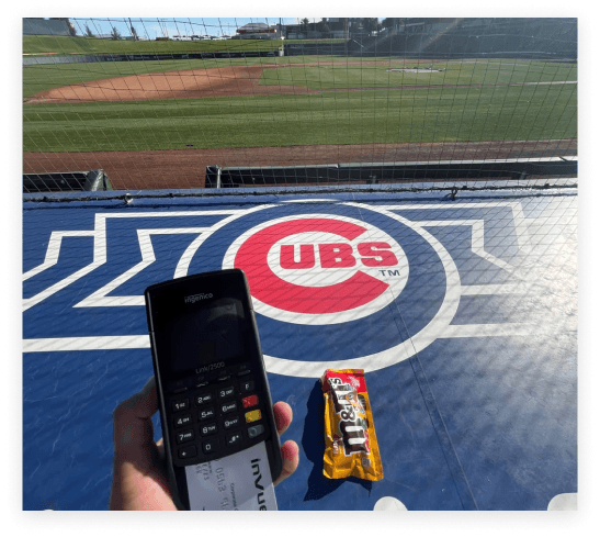 Cubs-Baseball-Logo mit einem mPOS