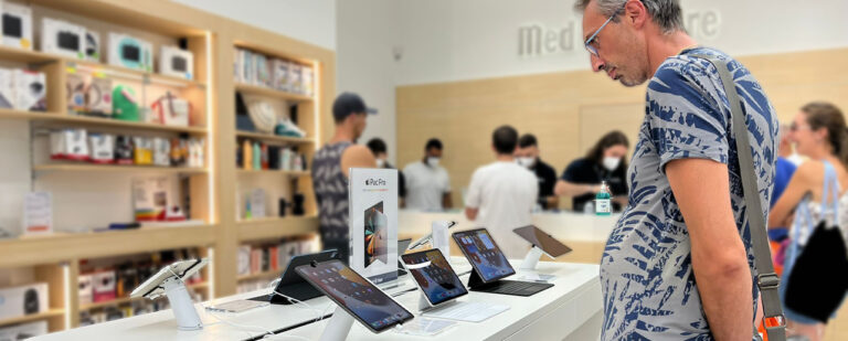 Die Omnichannel-Einzelhandelswelle: Wie der Zusammenhalt von Online- und In-Store-Käufen eine neue Ära im Einzelhandel prägt