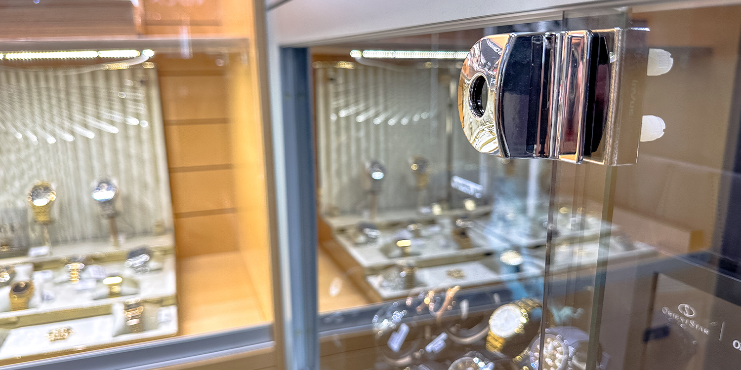 Halldór Ólafsson Úr og Skartgripir_InVue Schmuck-Schlösser Schmuck-Sicherheit Schmuck-Schlösser ohne Schlüssel